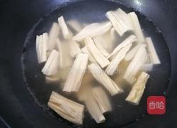 炝拌腐竹菠菜的做法图解3