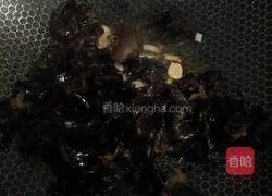 木耳豆腐包炒卷心菜的做法图解6