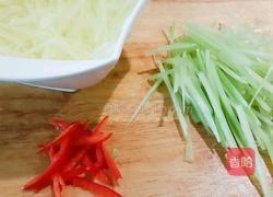 芹香椒油土豆丝的做法图解4