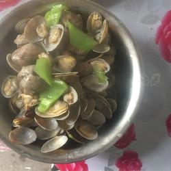 辣椒炒花蛤的做法[图]