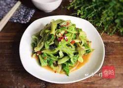 Illustration of how to make lettuce with chili sauce 12