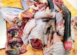 荠菜炖乌骨鸡汤的做法图解1