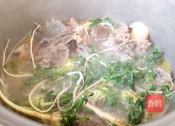 荠菜炖乌骨鸡汤的做法图解13