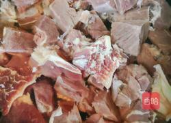 砂锅春笋炖牛肉的做法图解2