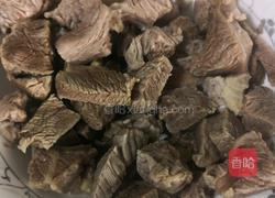 砂锅春笋炖牛肉的做法图解3