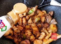 超简单家常版~香菇黄焖鸡的做法图解7