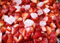 酸酸甜甜草莓酱的做法图解2