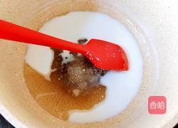 水果创意菜＋草莓抱抱卷的做法图解3