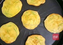 莴笋苹果软饼 (宝宝辅食)的做法图解9