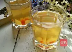 Illustration of how to make water chestnut pear syrup 10