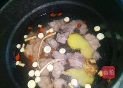 人参排骨汤的做法图解4