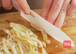 鱼胶新吃法！美味的凉拌鱼胶丝~的做法图解2