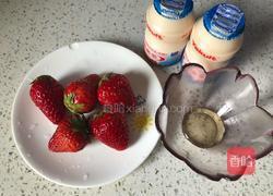 草莓多多的做法图解1