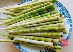 春笋炒鸡蛋的做法图解1