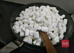 牛轧糖的做法图解2