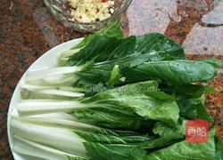 蒜蓉小白菜的做法图解1