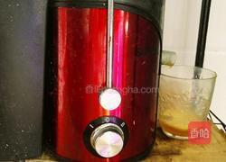 香蕉苹果椰子汁的做法图解2