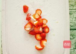 黄桃草莓披萨的做法图解7