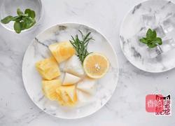 凤梨雪梨汁的做法图解1
