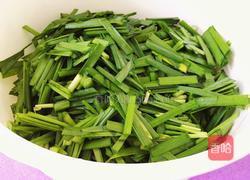 韭菜炒鸡蛋的做法图解3