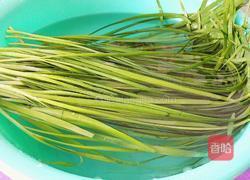 韭菜炒鸡蛋的做法图解2