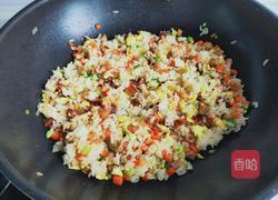 鹅肝肠炒饭的做法图解10