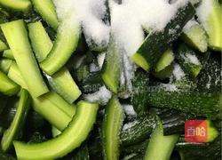 酱小黄瓜的做法图解2