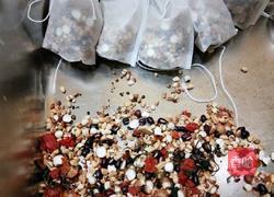 红豆薏仁茶的做法图解3