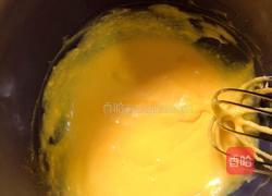 火龙果舒芙蕾松饼的做法图解3