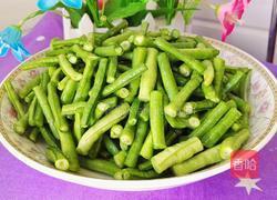 胡萝卜炒豆角的做法图解4