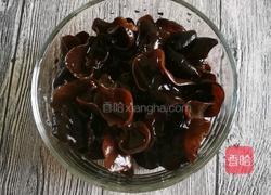 傣味小木耳的做法图解2
