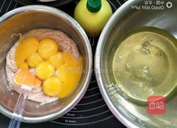 鲜草莓古早味咕噜蛋糕的做法图解7