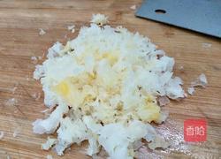 雪梨银耳羹的做法图解3