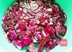 素炒紫包菜的做法图解2