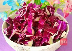 Illustration of how to make fried purple cabbage 4