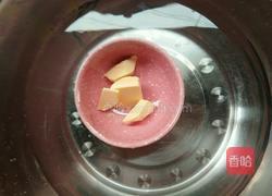 红心火龙果千层的做法图解3