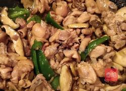 香菇炒鸡的做法图解6