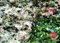 韭菜槐花馅饺子的做法图解1