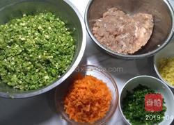 豆角肉包的做法图解1