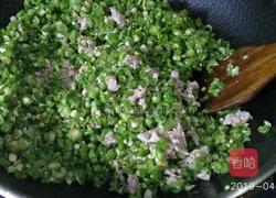 豆角肉包的做法图解3