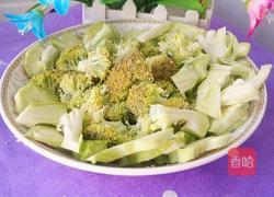 玉米炒西兰花的做法图解2