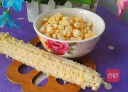 玉米炒西兰花的做法图解3