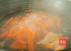 茄子炒胡萝卜的做法图解4