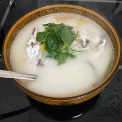 砂锅鱼头汤的做法[图]