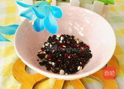 黑米红豆薏米牛奶糕的做法图解3