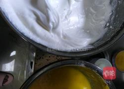 草莓生日蛋糕的做法图解1