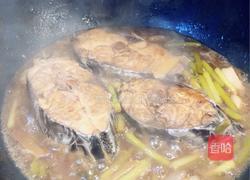 蒜台炖鲅鱼的做法图解12
