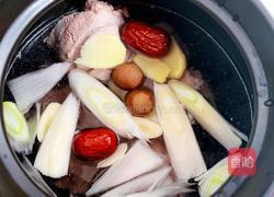 茯苓猪骨祛湿汤的做法图解6