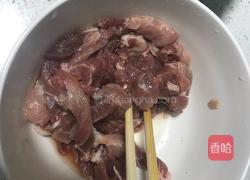 圆葱炒肉的做法图解2