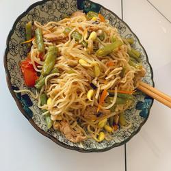 黄豆芽豆角蒸卤面的做法[图]